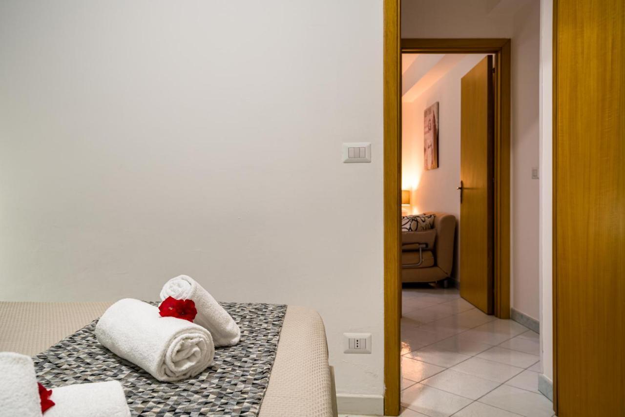 Loft Baia Di Letojanni Lägenhet Exteriör bild