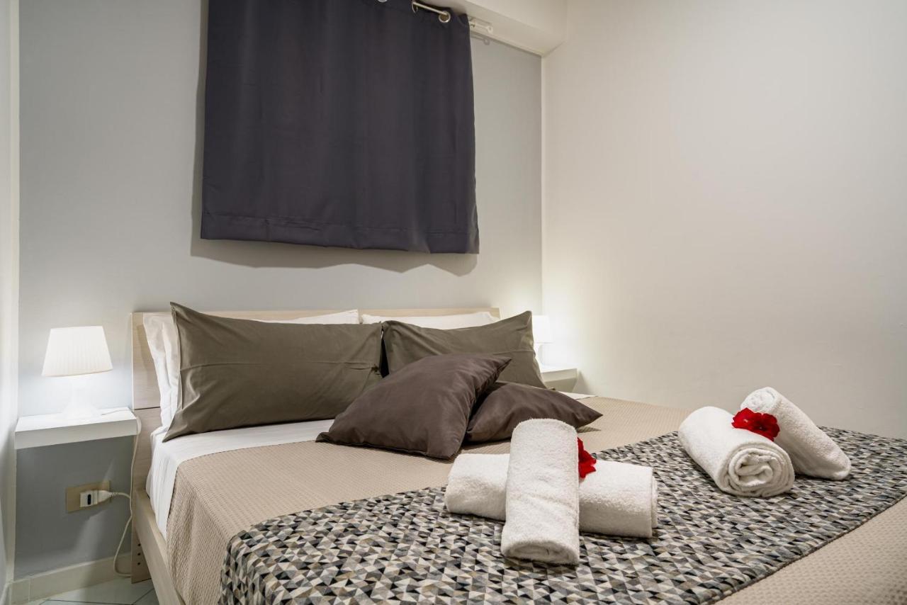Loft Baia Di Letojanni Lägenhet Exteriör bild